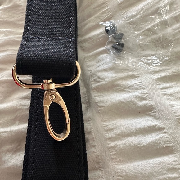 2 way Handbag with studs - Picture 13 of 15